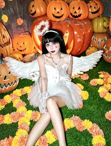 Vista 5 de Musdoney Alas de ángel y halo para niños, disfraz de ángel para adultos, alas de plumas utilizadas para Halloween, disfraz de Nochebuena (blanco)