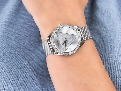 Vista 6 de GUESS Reloj analógico de cuarzo clásico para mujer con correa de acero inoxidable W1142L1, plata, pulsera, plateado, Pulsera