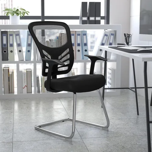 Vista 2 de Flash Furniture Silla de recepción lateral de malla negra con base de trineo cromada