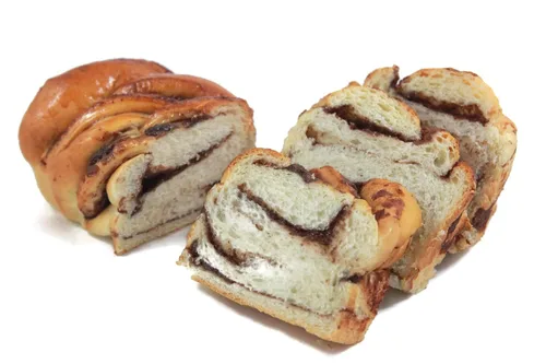 Vista 3 de Gwenie's Pastries Pan de remolino de frijoles rojos (frijoles rojos, 1 pan) Consumir en 5 días o refrigerar