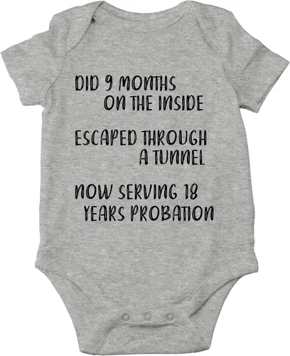 Vista 7 de CBTwear Did 9 Month, Escaped Through a Tunnel, Serving 18 Years Baby Body Unisex Comfy Humor