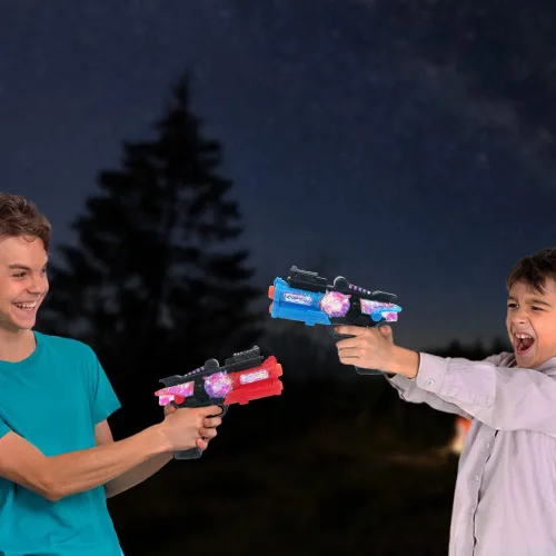 Vista 5 de ArtCreativity - Pistolas de juguete iluminadas para niños, paquete de 2 pistolas espaciales con LED 4.5 x 6.5 in craft activity with 6 sci-fi