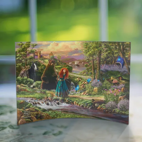 Vista 2 de Disney Brave - Thomas Kinkade Studios - Impresión fotográfica acrílica curvada de 10 x 7 pulgadas - Decoración independiente - Coleccionable