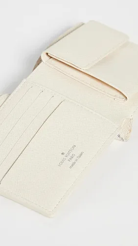 Vista 4 de What Goes Around Comes Around Cartera Louis Vuitton Damier Azur Marco para mujer, Blanco