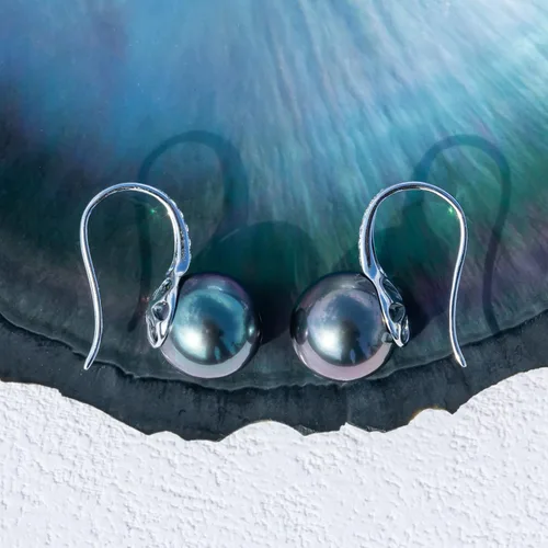 Vista 8 de Aretes de oro de 10 quilates con moissanita de 9 a 0.433in, perlas negras naturales seleccionadas a mano con calidad AAAA, diamante de moissanita