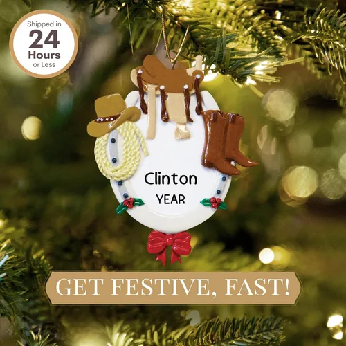 Vista 2 de Adorno ecuestre personalizado 2024 – Personalización rápida y gratuita las 24 horas – Adorno de Navidad de equitación para árbol – Recuerdo de Marrón