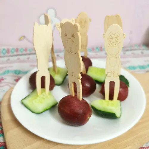 Vista 5 de BLUE TOP 100 piezas de lindos animales de alimentos para fiestas, mini tenedores de bambú de 3.5 pulgadas, palillos de comida de bambú