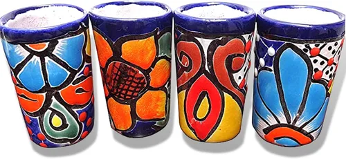 Vista 17 de Juego de 4 vasos de chupito Talavera auténticos mexicanos para tequila - Pintados a mano - 2 Oz (Corazón Azul)