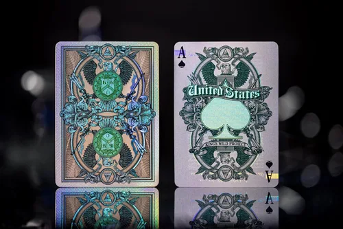 Vista 3 de Murphy's Magic Supplies, Inc. Cartas holográficas de curso legal de Kings Wild