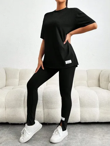 Vista 5 de GORGLITTER Conjunto de 2 piezas para mujer, camiseta de media manga con parches y leggings divididos