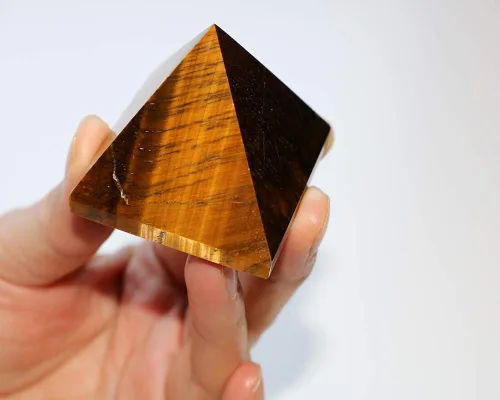 Vista 4 de StoneStory Estatua de cristal curativo de pirámide de ojo de tigre natural, piedra preciosa espiritual de reiki (ojo de tigre, 2.0 x 1.6 in)