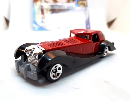 Vista 3 de Hot Wheels 2018 50 Aniversario HW Screen Time Disney 101 Dalmations Cruella De Vil 343/365, rojo