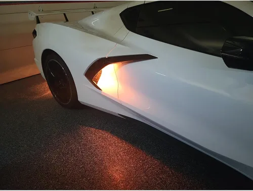 Vista 4 de C8 Convertible - Kit de iluminación LED Side Cove - Kit de iluminación exterior RGB para Corvette 2020-2025 (llavero)