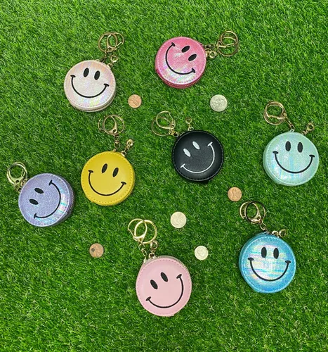 Vista 6 de HOLAWIT Monedero con cremallera y diseño de cara feliz, con diseño de sonrisa positiva, con llavero de piel sintética suave, Rosado, Monedero
