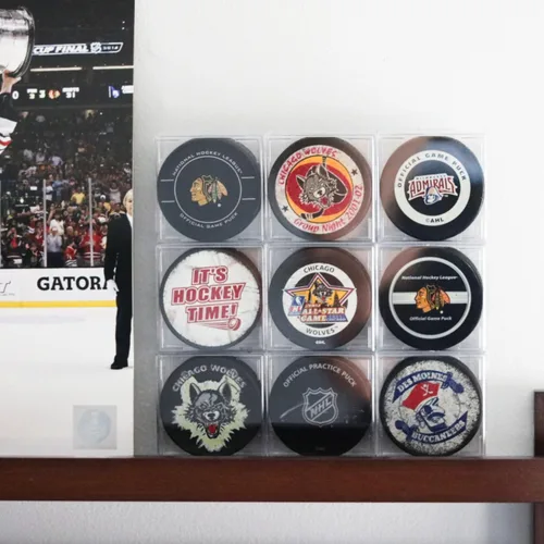 Vista 3 de Estuche de disco de hockey, soporte de disco transparente – Se adapta a discos de hockey de tamaño oficial Single Crystal Clear Signed Puck