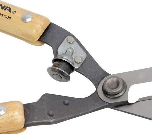Vista 4 de Corona HS 6920 Cizalla dentada para setos con asas de madera