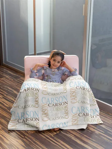 Vista 2 de Manta de nombre personalizada para bebé niña niños y adultos con nombre, personalizado con nombre del bebé, manta personalizada para niños. Regalo
