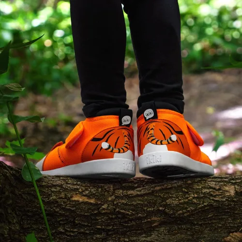 Vista 6 de ikiki - Zapatos chirridos para niños pequeños, con interruptor de encendidoapagado