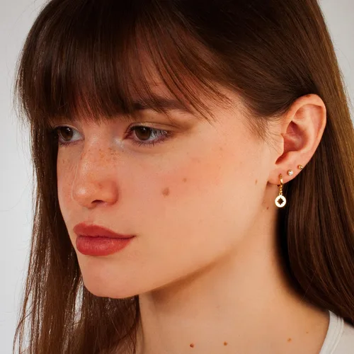 Vista 12 de 14K Gold Clasp Closure Dangle Earrings, Trendy Hoop with Charm, Huggie Hoop Earrings, Hypoallergenic Nickel Free Earrings, Lightweight Huggies for