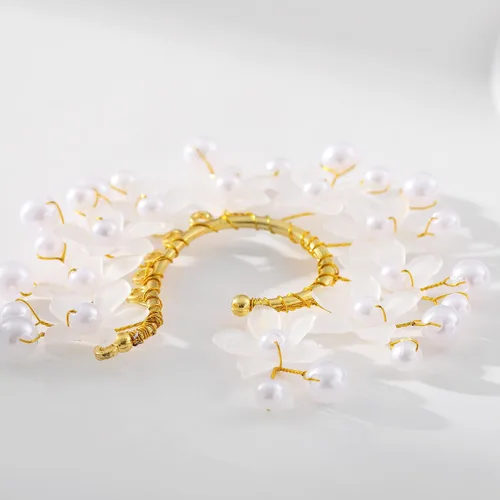 Vista 9 de Fairy Pearl Elf Ear Cuff - Pendiente de flor hecha a mano para mujer, Zinc, No es una piedra preciosa