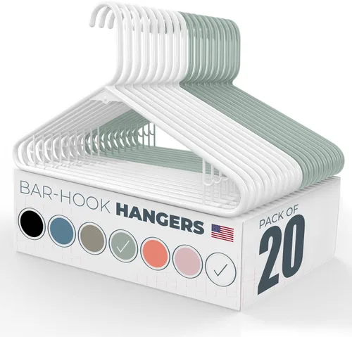 Vista 25 de Perchas de plástico de 15 unidades – Hechas en EE.UU. – Capacidad de 2.7 kg, perchas estándar de ropa con ganchos de correa para vestidos, lencería