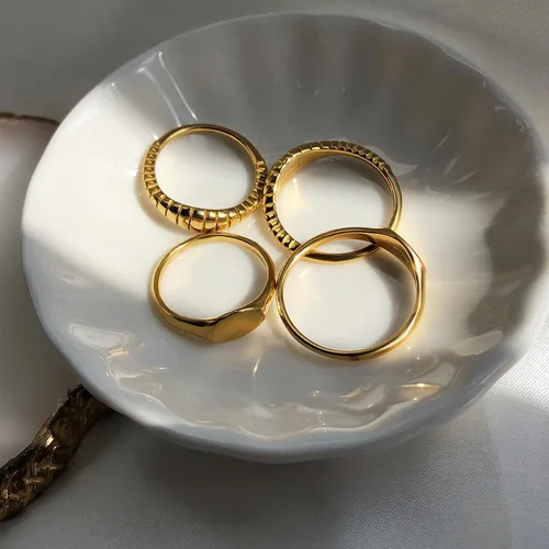Vista 7 de Kainier Anillos de sello chapados en oro de 14 quilates, apilables, lisos, delgados, ovalados, finos, meñique, para mujeres y niñas, 0.059 in
