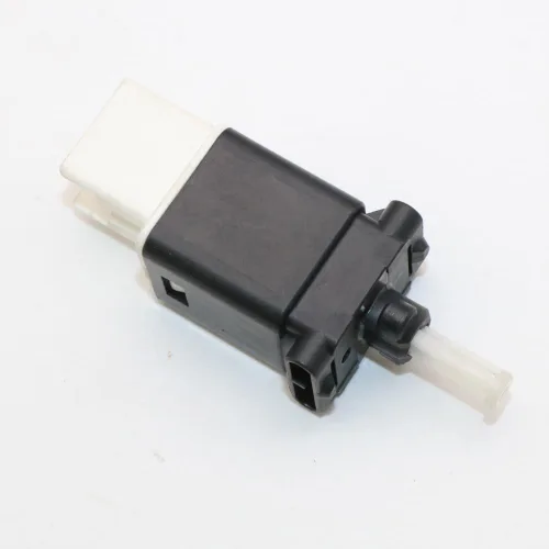 Vista 2 de Interruptor de luz de freno GJ6A-66-490 para Mazda 2 6 CX-7 RX-8 Miata 2003-2013