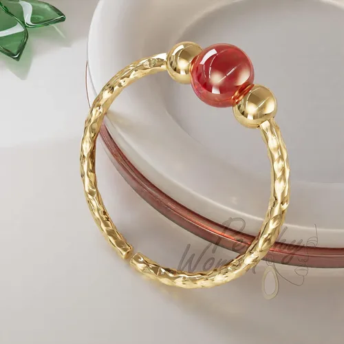 Vista 4 de Anillos de hélice de oro martillado 20G + ópalos + liso