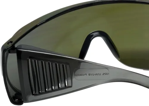 Vista 6 de Calabria 1003 Gafas de seguridad grandes que se ajustan sobre anteojos graduados Fitover para hombres y mujeres, envolventes, tintadas
