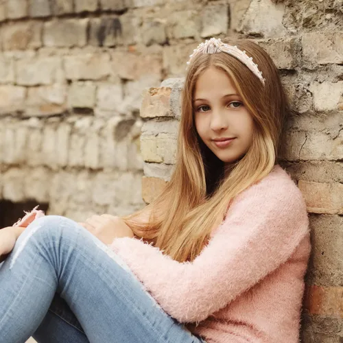 Vista 4 de WILLBOND Diadema anudada con perlas de terciopelo para mujer, accesorios para el cabello (beige, malva pálido, negro)