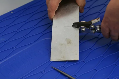 Vista 4 de MIDWEST MWT-N1 - Muesca de chapa metálica de acero laminado en frío de 31 grados