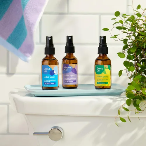 Vista 4 de Grove Co. Aerosol para inodoro (2 onzas) – Eliminador de olores de baño y ambientador, aroma de aceite esencial natural, botella de vidrio