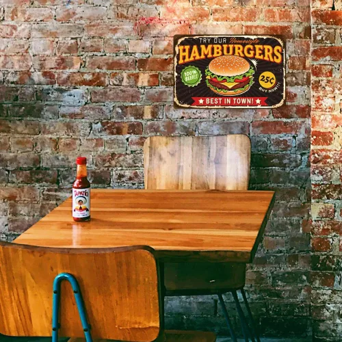 Vista 3 de WADORN Best in Town Hamburgers - Letrero de metal vintage, 7.9 x 11.8 pulgadas, diseño retro de hamburguesas, divertido letrero de metal de comida