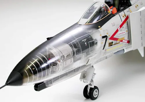 Vista 6 de Tamiya 60314 – 1: 32 Mcdonell D. 4EJ Phantom II Jet