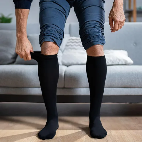Vista 3 de BLUEENJOY Calcetines de compresión para mujeres y hombres (3 pares) El mejor apoyo para enfermeras, correr, senderismo, recuperación y calcetines