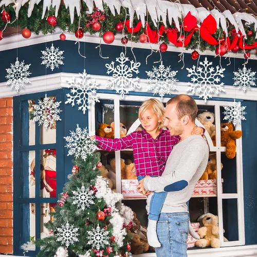 Vista 6 de 24 piezas de copos de nieve colgantes de Navidad grandes para exteriores, copos de nieve grandes blancos en diferentes tamaños para decoración
