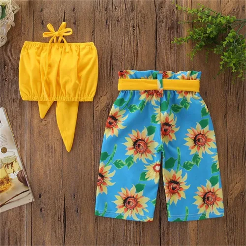 Vista 3 de Conjunto de ropa de camiseta sin mangas con tirantes amarillos y hombros descubiertos y pantalones de pierna ancha de girasol para niña pequeña