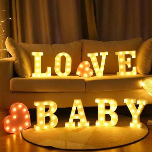 Vista 5 de anso Letras LED del alfabeto con números iluminados, letras de plástico blanco, decoración de pie de la A a la Z 0 ~ 9 (rosa corazón)