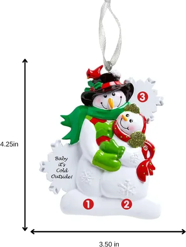 Vista 4 de Adorno de Navidad Personalizado para Parejas 2025 – Regalo Personalizado para Parejas, Recién Casados, Parejas Casadas y Comprometidas – Decoración