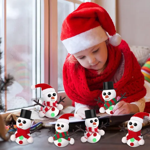 Vista 5 de Paquete de 10 Rellenos de Medias para Niños, Manualidades Navideñas para Niños a Granel, Kit de Manualidades de Muñeco de Nieve Arcilla Modeladora