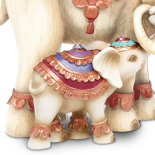 Vista 4 de The Hamilton Collection Trunks of Love - Juego de figuras de elefante hechas a mano