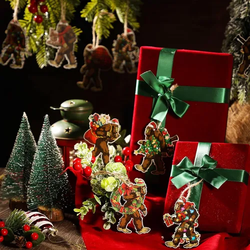 Vista 4 de Kathfly Bigfoot - Adorno de Navidad de madera Sasquatch colgante Bigfoot divertido árbol de Navidad, decoración de gorila, adornos colgantes