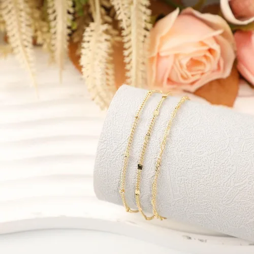 Vista 6 de CAROVO Pulseras de oro para mujer, pulseras chapadas en oro de 14 quilates para mujer, conjuntos de pulseras delicadas de espiga con clip de papel