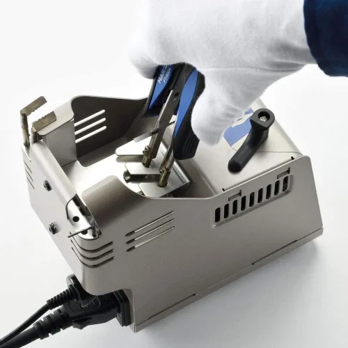 Vista 6 de Hakko FT802-03 - Pelacables térmico digital con pieza de mano estilo pinza (cuchillas se venden por separado)