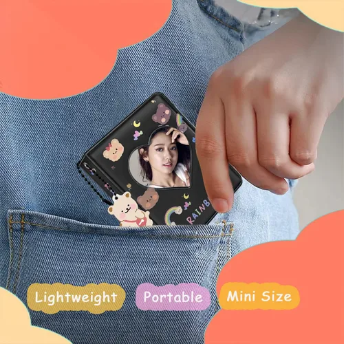 Vista 6 de Kpop - Portatarjetas para tarjetas fotográficas de 3 pulgadas, color negro, mini álbum con bonito colgante, 40 bolsillos, 20 páginas