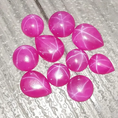 Vista 2 de GEMHUB 6 Rays Star Ruby 20 CT Lote de 10 piezas de piedras preciosas sueltas con forma de mezcla de piedras preciosas lote de rubí precioso, Gema