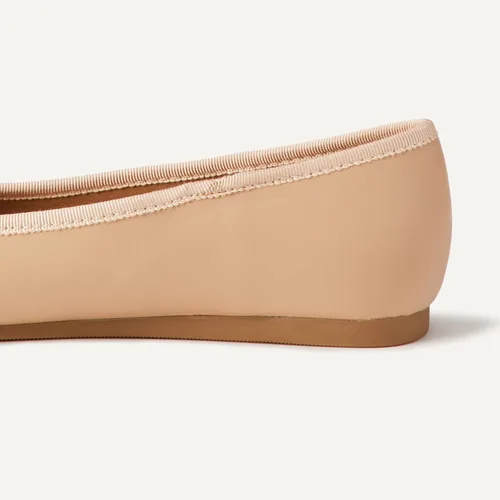 Vista 2 de Amazon Essentials Bailarinas con lazo
