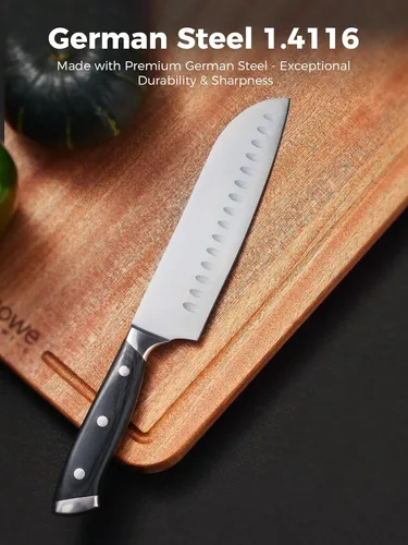 Vista 8 de Santoku - Cuchillo de 7 pulgadas, hoja alemana de acero inoxidable, cuchillo de corte profesional, mango ergonómico de madera de Pakkawood