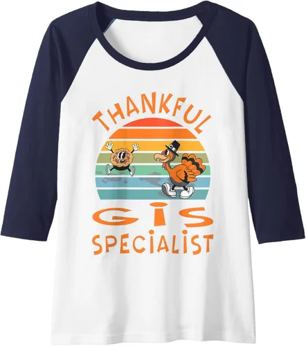 Vista 12 de GIS Specialist Job Funny Thanksgiving Raglan Baseball Tee