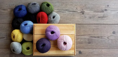 Vista 6 de Juego de 3 madejas de hilo de lana de alpaca 100% peso DK - Celestialmente suave y perfecto para tejer y hacer crochet (Rojo frambuesa, DK)